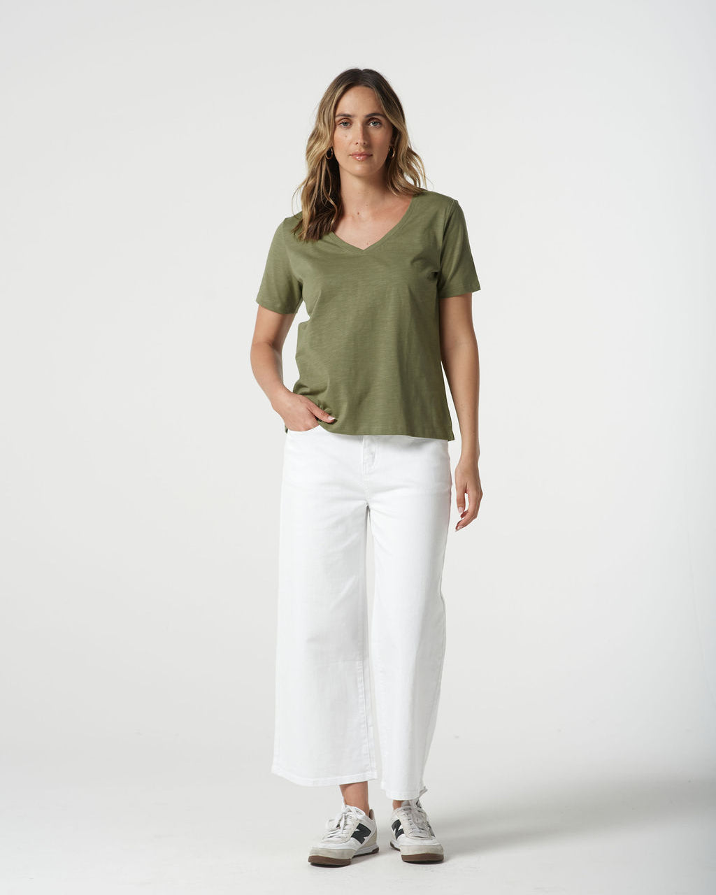 V Neck Tee Stud