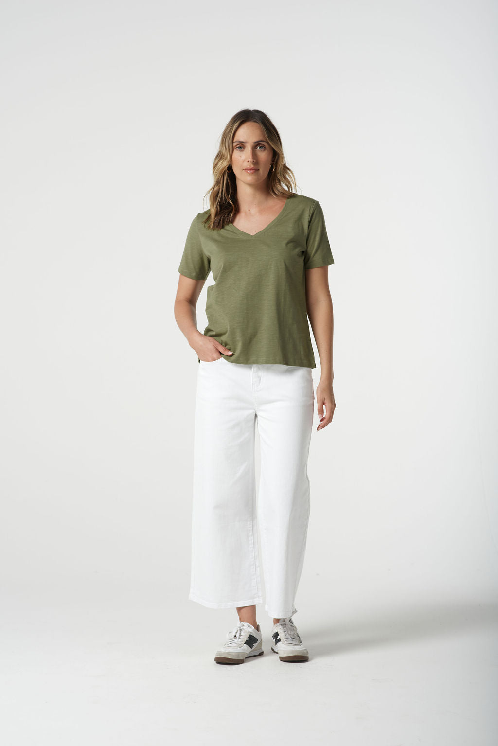 V Neck Tee Stud