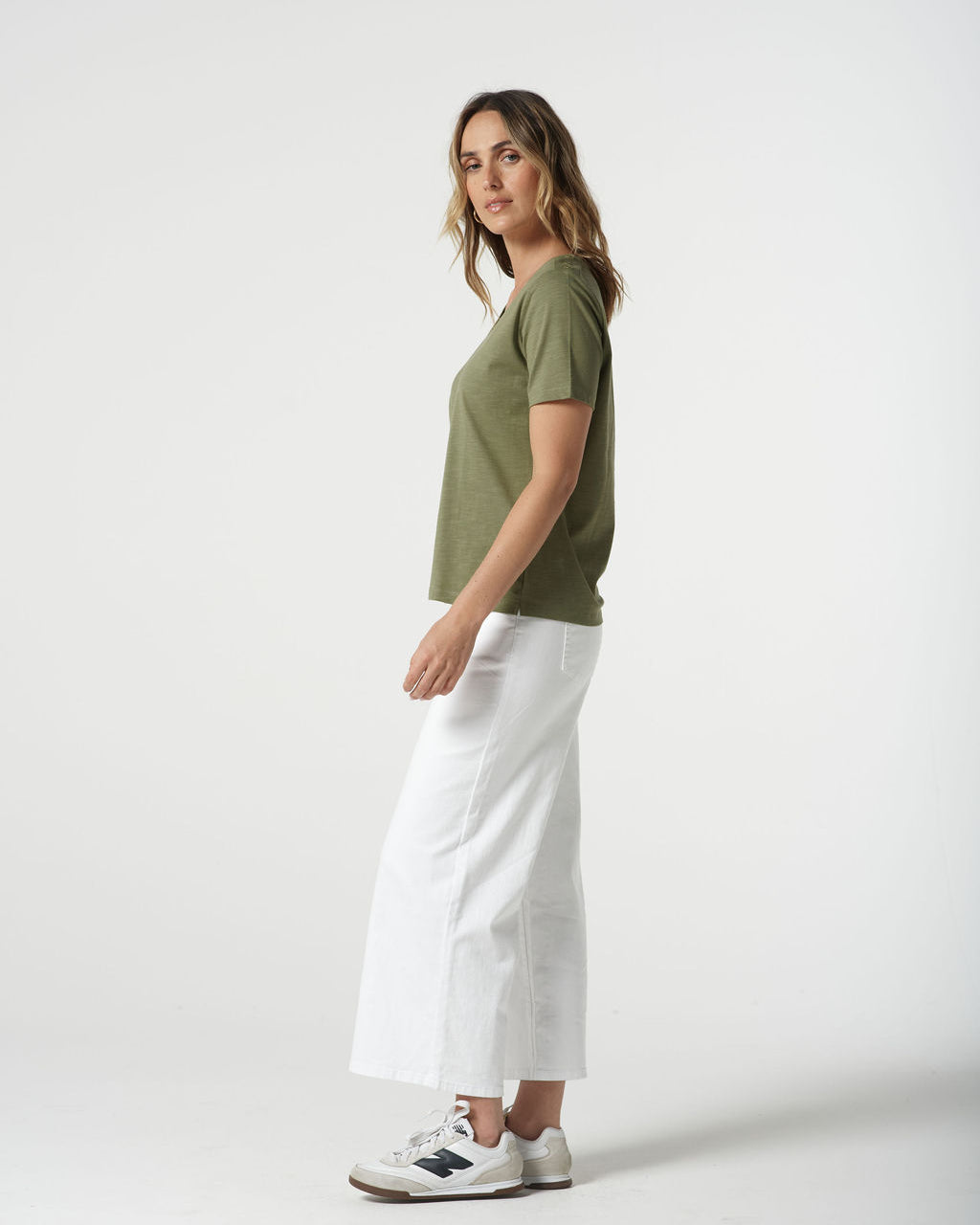 V Neck Tee Stud