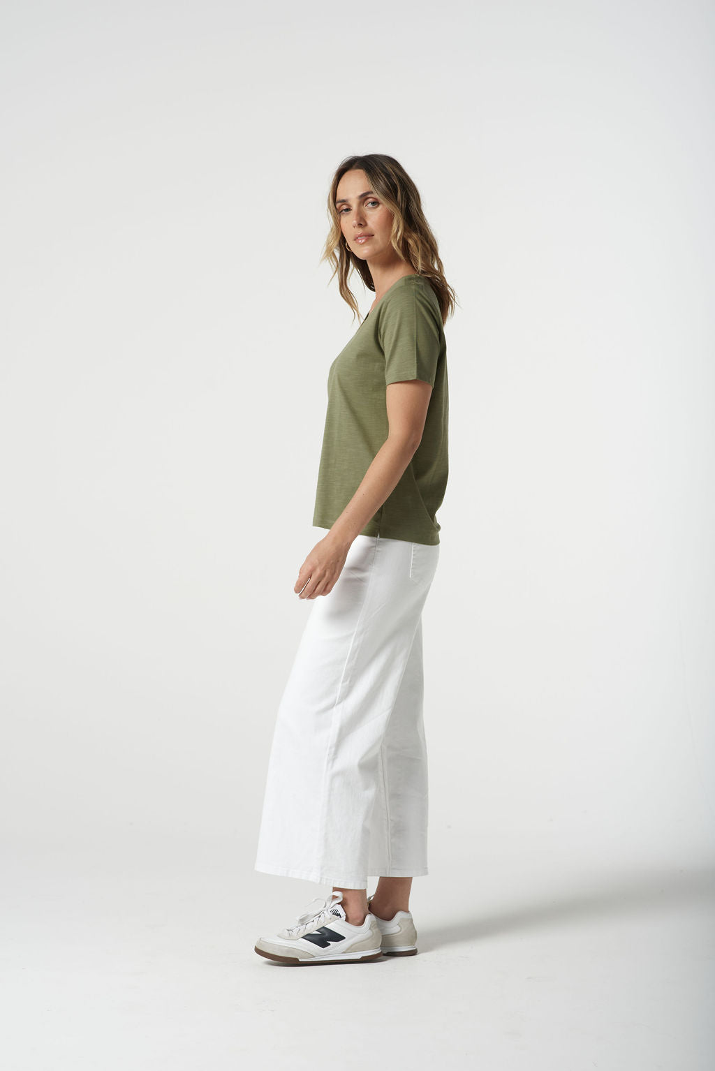 V Neck Tee Stud