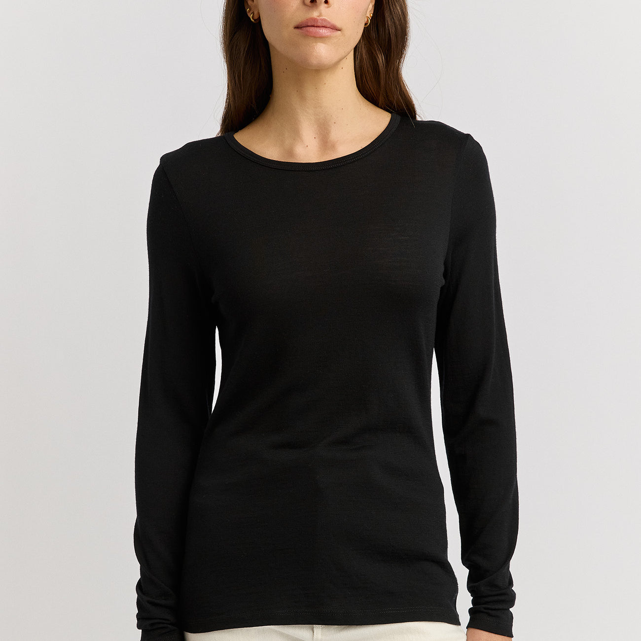 black crew merino Tee front image