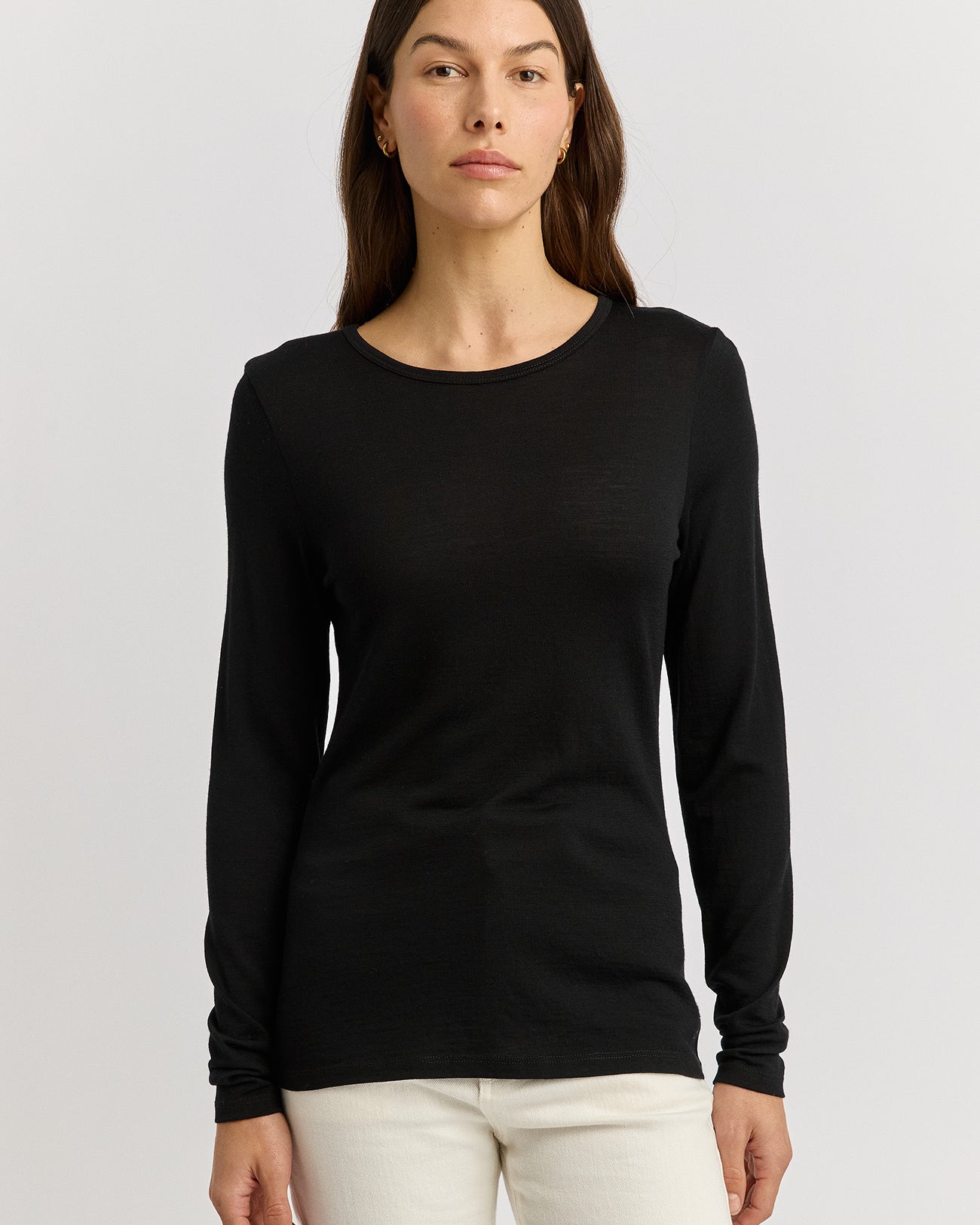 black crew merino Tee front image