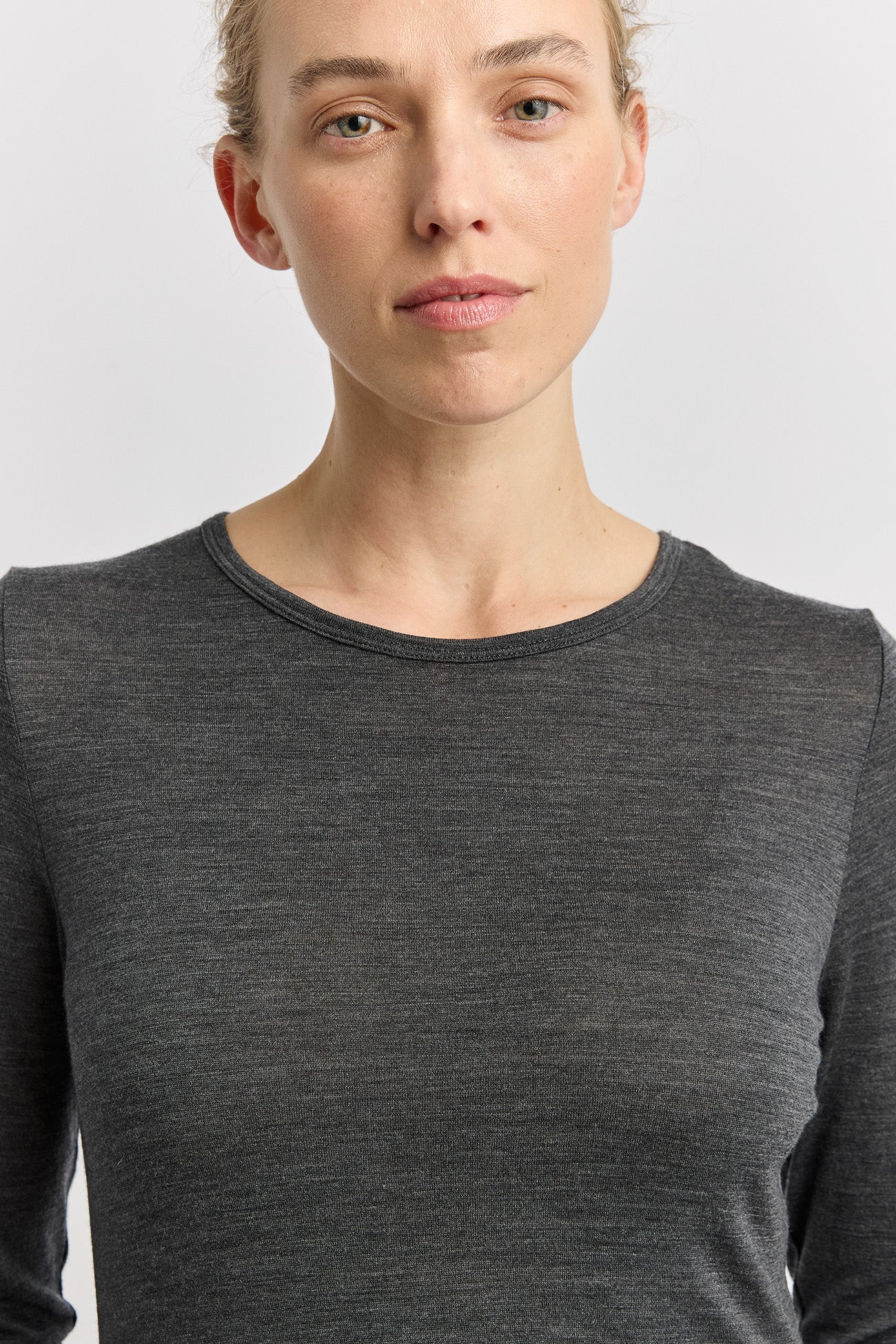 charcoal crew merino Tee front image