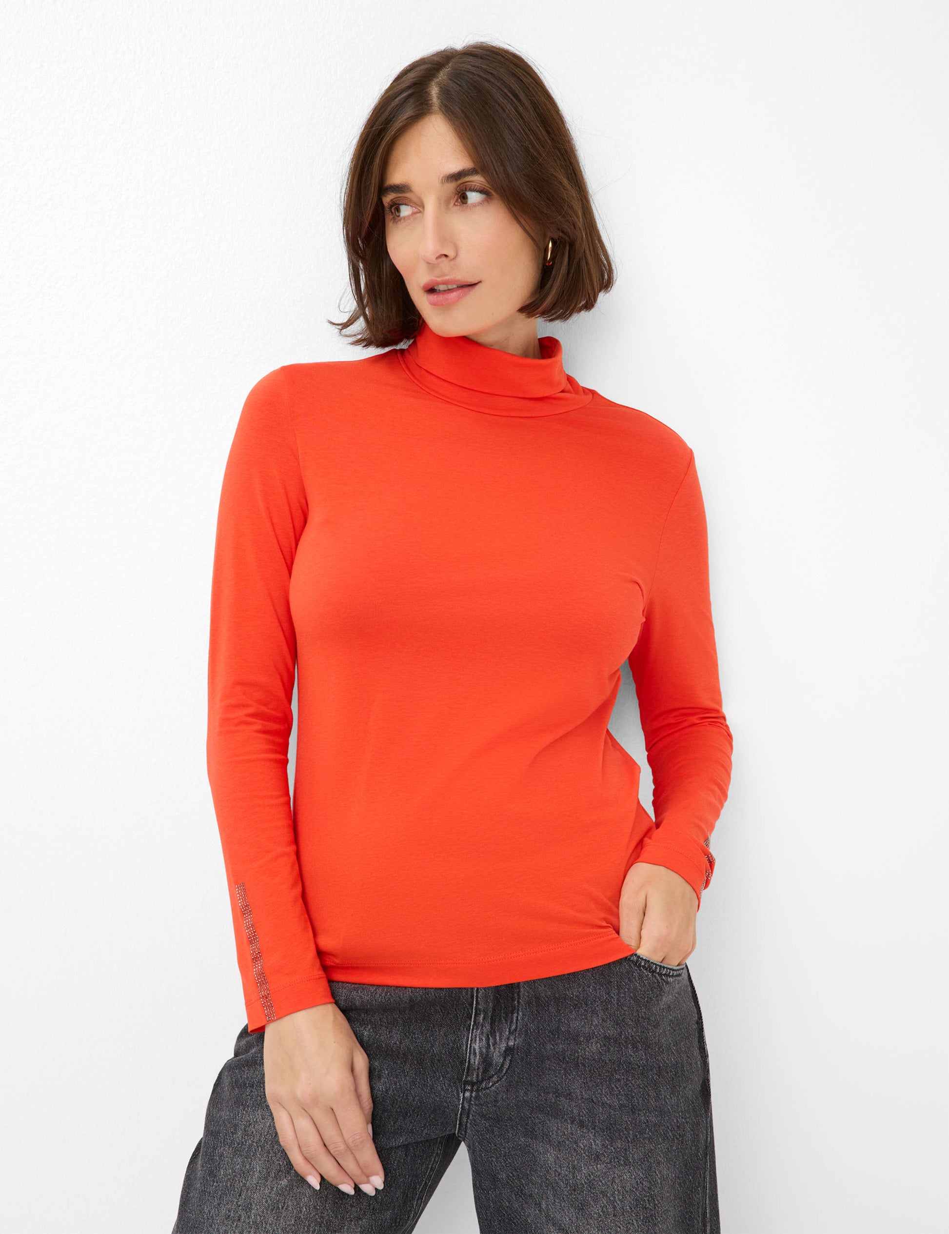 Carina L Turtle Neck