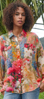 Fluid texture and an effortless silhouette define this relaxed everyday staple. The BLOOM THERE DONE THAT shirt is crafted in LOVE GROWS HERE viscose yoryu and designed in an easy boyfriend fit. A button-through front and front patch pockets lend a laid-back feel, while fixed cuffs with button fastenings add a refined finishing touch.