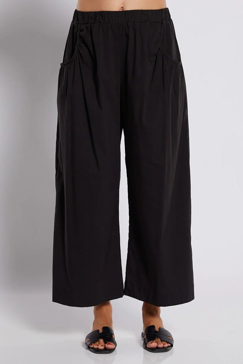 7/8 wide pocketed pant