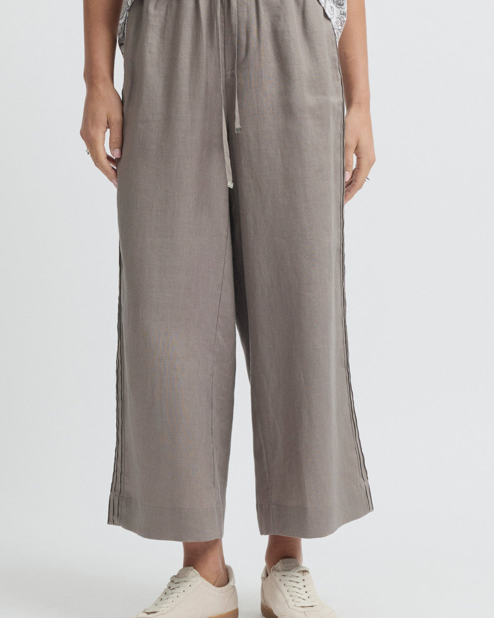 Tirari Pintuck Pant