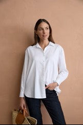 "Goondiwindi Cotton Bloom Oversized Basic Shirt in White — 100% polished cotton"