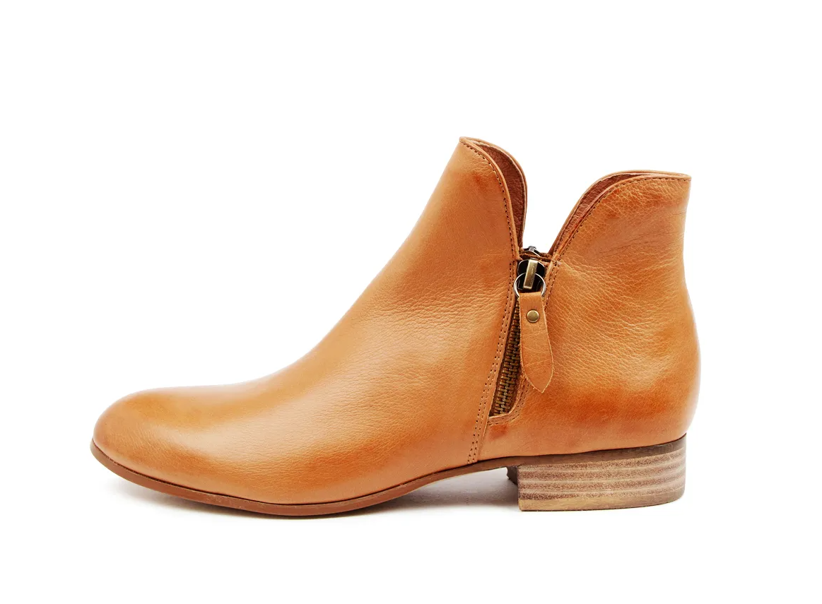 Faye DJ Boot